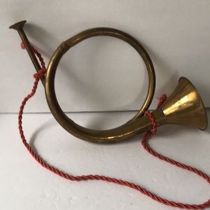 Large decorative copper musical horn
